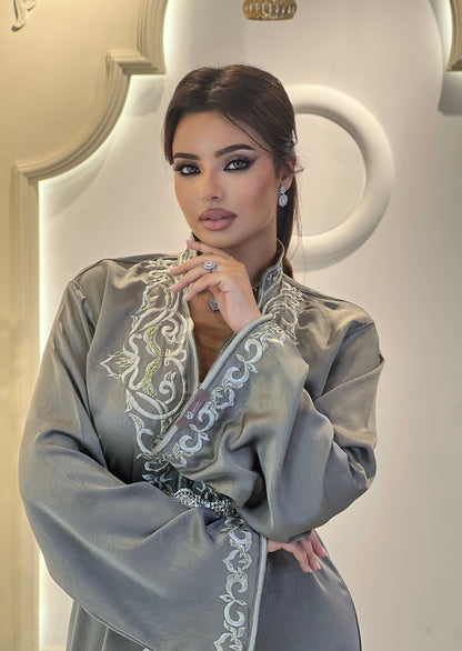 Nysa Elegance: Raffinée et Sophistiquée pour un Style Inoubliable