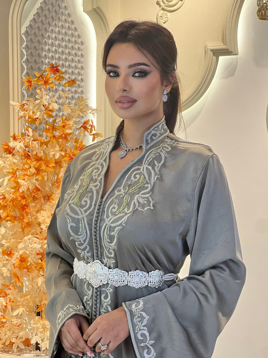 Nysa Elegance: Raffinée et Sophistiquée pour un Style Inoubliable