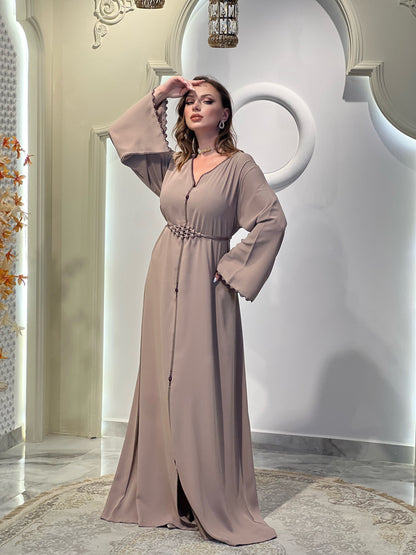 Nayla - Sophisticated and Elegant Fashion Accessory