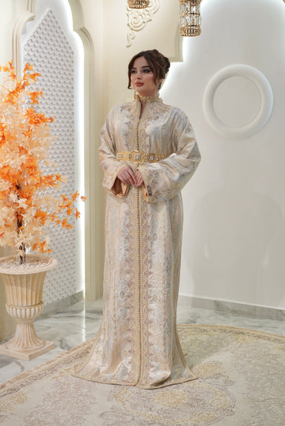 Qamar Elegance: The Perfect Accessory for Any Occasion