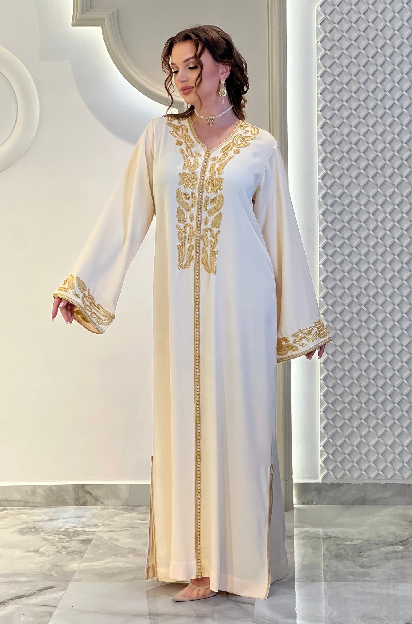 Elegante Kaftan Sanae para un estilo sofisticado y cómodo
